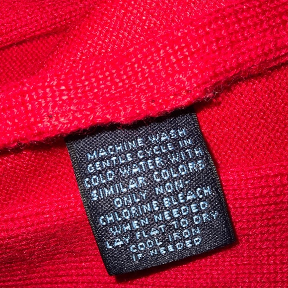 VALENTINES RUBY RED turtle neck sweater WESTBOND size Small blouse festive - Picture 8 of 8